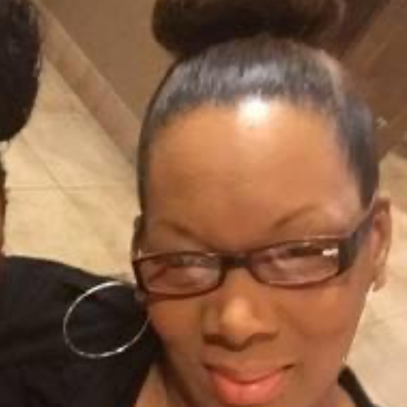 Meet your Posher, Barbara - Picture 1 of 1